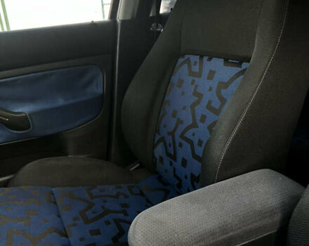 Синий Фольксваген Гольф, объемом двигателя 1.6 л и пробегом 271 тыс. км за 3850 $, фото 22 на Automoto.ua