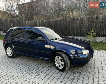 Синий Фольксваген Гольф, объемом двигателя 1.6 л и пробегом 271 тыс. км за 3850 $, фото 5 на Automoto.ua