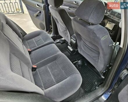 Синий Фольксваген Гольф, объемом двигателя 1.6 л и пробегом 230 тыс. км за 3900 $, фото 12 на Automoto.ua