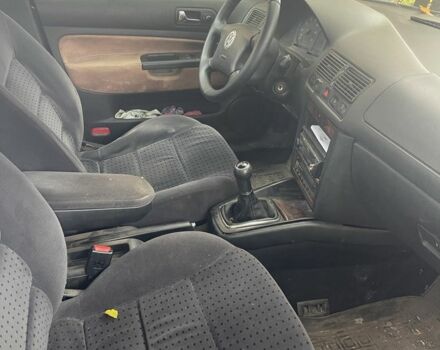 Синий Фольксваген Гольф, объемом двигателя 1.6 л и пробегом 397 тыс. км за 3500 $, фото 6 на Automoto.ua