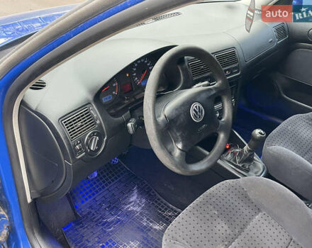 Синій Фольксваген Гольф, об'ємом двигуна 1.39 л та пробігом 240 тис. км за 3555 $, фото 25 на Automoto.ua
