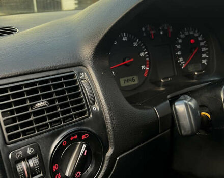 Синий Фольксваген Гольф, объемом двигателя 1.6 л и пробегом 271 тыс. км за 3850 $, фото 23 на Automoto.ua