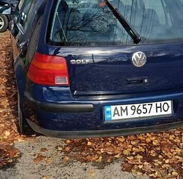 Синий Фольксваген Гольф, объемом двигателя 1.4 л и пробегом 310 тыс. км за 3500 $, фото 3 на Automoto.ua