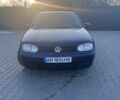 Синий Фольксваген Гольф, объемом двигателя 1.6 л и пробегом 315 тыс. км за 3000 $, фото 1 на Automoto.ua