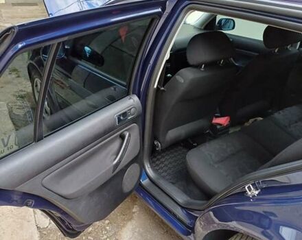 Синий Фольксваген Гольф, объемом двигателя 1.39 л и пробегом 305 тыс. км за 4200 $, фото 13 на Automoto.ua