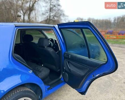 Синій Фольксваген Гольф, об'ємом двигуна 1.39 л та пробігом 299 тис. км за 3350 $, фото 17 на Automoto.ua