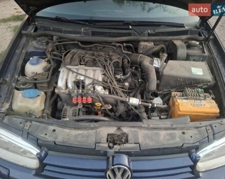 Синий Фольксваген Гольф, объемом двигателя 1.78 л и пробегом 478 тыс. км за 3400 $, фото 1 на Automoto.ua