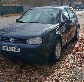 Синий Фольксваген Гольф, объемом двигателя 1.4 л и пробегом 310 тыс. км за 3500 $, фото 2 на Automoto.ua
