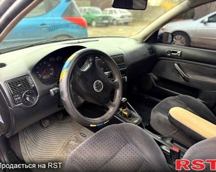 Синий Фольксваген Гольф, объемом двигателя 1.4 л и пробегом 200 тыс. км за 3850 $, фото 6 на Automoto.ua