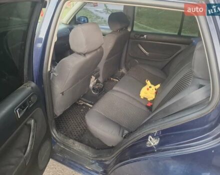 Синий Фольксваген Гольф, объемом двигателя 1.78 л и пробегом 478 тыс. км за 3400 $, фото 2 на Automoto.ua