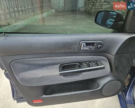 Синий Фольксваген Гольф, объемом двигателя 1.6 л и пробегом 230 тыс. км за 3900 $, фото 8 на Automoto.ua