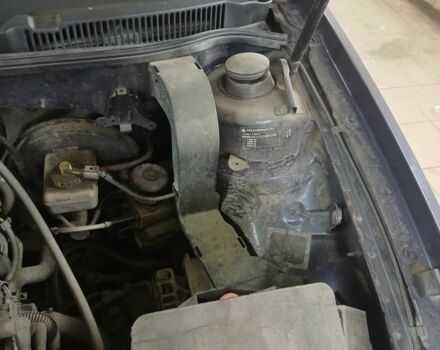 Синий Фольксваген Гольф, объемом двигателя 1.4 л и пробегом 297 тыс. км за 3000 $, фото 15 на Automoto.ua