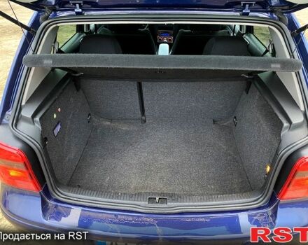 Синий Фольксваген Гольф, объемом двигателя 1.6 л и пробегом 0 тыс. км за 3600 $, фото 12 на Automoto.ua