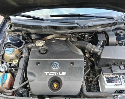 Синій Фольксваген Гольф, об'ємом двигуна 1.9 л та пробігом 350 тис. км за 2300 $, фото 3 на Automoto.ua