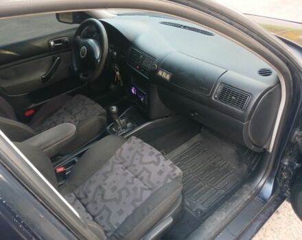 Фольксваген Гольф 1999 в Червонограде на Automoto.ua Синий Фольксваген Гольф, объемом двигателя 1.9 л и пробегом 355 тыс. км за 2999 $, фото 16 на Automoto.ua