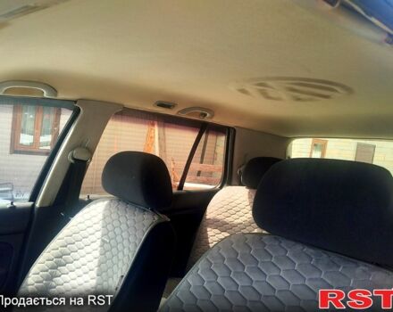 Синий Фольксваген Гольф, объемом двигателя 1.6 л и пробегом 364 тыс. км за 3600 $, фото 7 на Automoto.ua