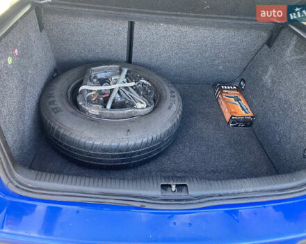 Синій Фольксваген Гольф, об'ємом двигуна 1.6 л та пробігом 380 тис. км за 3200 $, фото 14 на Automoto.ua