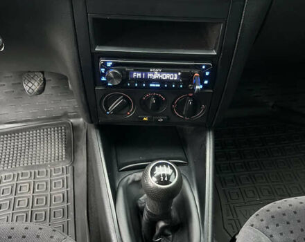 Синий Фольксваген Гольф, объемом двигателя 1.9 л и пробегом 231 тыс. км за 4550 $, фото 27 на Automoto.ua