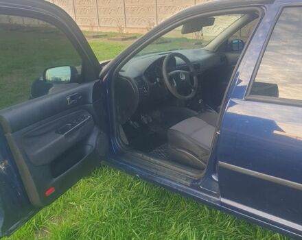 Синий Фольксваген Гольф, объемом двигателя 1.9 л и пробегом 320 тыс. км за 1900 $, фото 5 на Automoto.ua