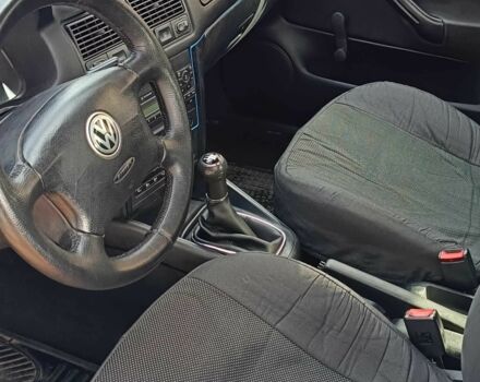 Синий Фольксваген Гольф, объемом двигателя 1.4 л и пробегом 273 тыс. км за 3750 $, фото 5 на Automoto.ua