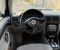 Синий Фольксваген Гольф, объемом двигателя 1.6 л и пробегом 250 тыс. км за 3557 $, фото 5 на Automoto.ua