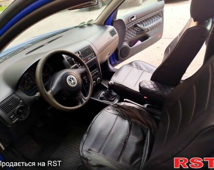 Синій Фольксваген Гольф, об'ємом двигуна 1.6 л та пробігом 330 тис. км за 3700 $, фото 4 на Automoto.ua