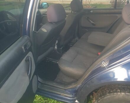 Синий Фольксваген Гольф, объемом двигателя 1.9 л и пробегом 320 тыс. км за 1900 $, фото 7 на Automoto.ua