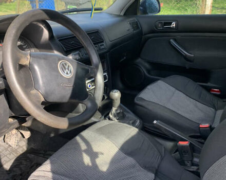 Синий Фольксваген Гольф, объемом двигателя 1.6 л и пробегом 279 тыс. км за 4000 $, фото 3 на Automoto.ua