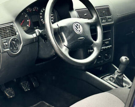 Синий Фольксваген Гольф, объемом двигателя 1.39 л и пробегом 200 тыс. км за 3699 $, фото 9 на Automoto.ua