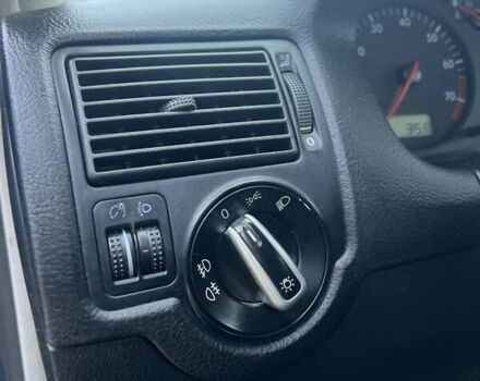 Синий Фольксваген Гольф, объемом двигателя 1.6 л и пробегом 192 тыс. км за 3999 $, фото 15 на Automoto.ua