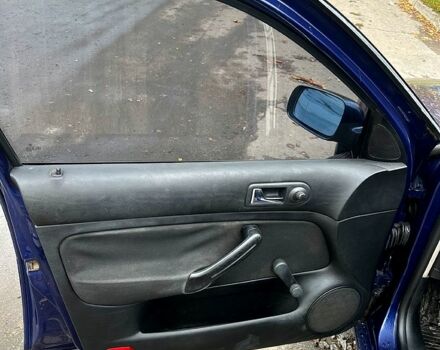 Синий Фольксваген Гольф, объемом двигателя 1.4 л и пробегом 325 тыс. км за 3800 $, фото 5 на Automoto.ua