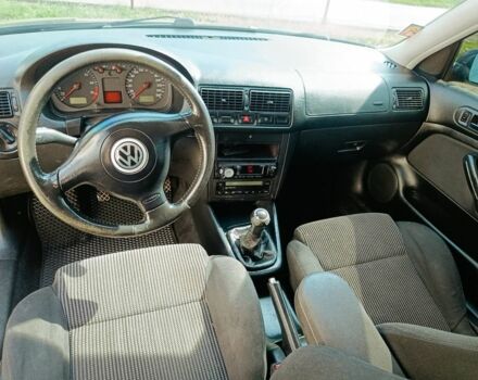 Синий Фольксваген Гольф, объемом двигателя 1.6 л и пробегом 190 тыс. км за 4200 $, фото 6 на Automoto.ua