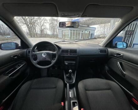 Синий Фольксваген Гольф, объемом двигателя 1.4 л и пробегом 247 тыс. км за 3100 $, фото 5 на Automoto.ua