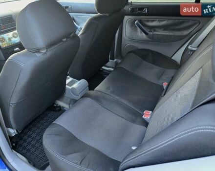 Синий Фольксваген Гольф, объемом двигателя 1.6 л и пробегом 200 тыс. км за 3500 $, фото 16 на Automoto.ua