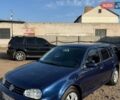 Синий Фольксваген Гольф, объемом двигателя 1.39 л и пробегом 273 тыс. км за 3950 $, фото 1 на Automoto.ua