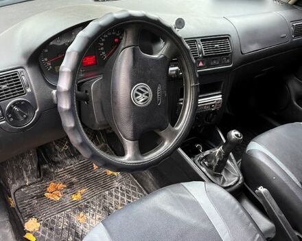 Синий Фольксваген Гольф, объемом двигателя 1.4 л и пробегом 325 тыс. км за 3800 $, фото 6 на Automoto.ua