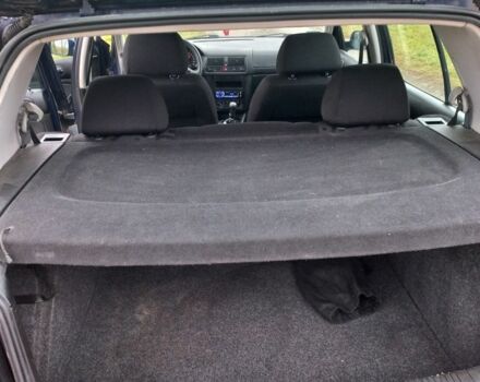 Синий Фольксваген Гольф, объемом двигателя 1 л и пробегом 220 тыс. км за 1550 $, фото 6 на Automoto.ua