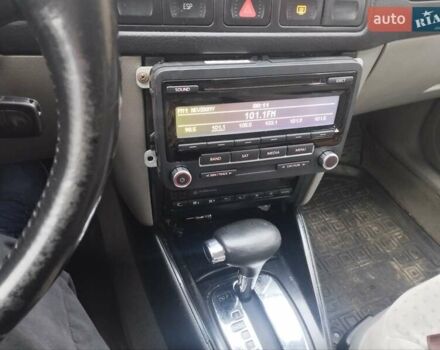 Синий Фольксваген Гольф, объемом двигателя 1.6 л и пробегом 269 тыс. км за 4200 $, фото 2 на Automoto.ua