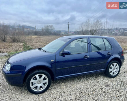 Синий Фольксваген Гольф, объемом двигателя 1.6 л и пробегом 192 тыс. км за 3999 $, фото 4 на Automoto.ua