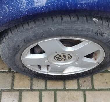 Синій Фольксваген Гольф, об'ємом двигуна 1.39 л та пробігом 284 тис. км за 3600 $, фото 2 на Automoto.ua