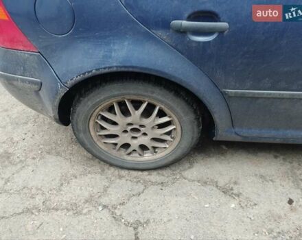 Синий Фольксваген Гольф, объемом двигателя 1.6 л и пробегом 269 тыс. км за 4200 $, фото 7 на Automoto.ua