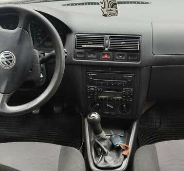 Синій Фольксваген Гольф, об'ємом двигуна 1.39 л та пробігом 284 тис. км за 3600 $, фото 3 на Automoto.ua