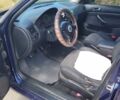 Синий Фольксваген Гольф, объемом двигателя 1.6 л и пробегом 300 тыс. км за 3500 $, фото 3 на Automoto.ua