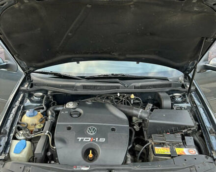 Фольксваген Гольф 2000 в Вараш (Кузнецовск) на Automoto.ua Синий Фольксваген Гольф, объемом двигателя 1.9 л и пробегом 326 тыс. км за 4800 $, фото 25 на Automoto.ua