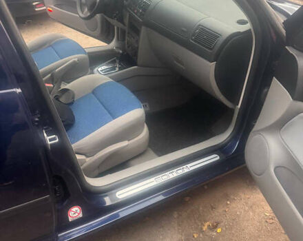 Фольксваген Гольф 2000 в Хмельницком на Automoto.ua Синий Фольксваген Гольф, объемом двигателя 1.6 л и пробегом 100 тыс. км за 5500 $, фото 4 на Automoto.ua