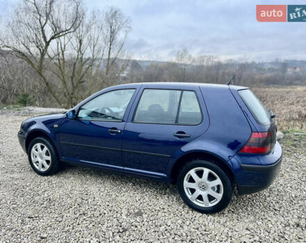 Синий Фольксваген Гольф, объемом двигателя 1.6 л и пробегом 192 тыс. км за 3999 $, фото 5 на Automoto.ua