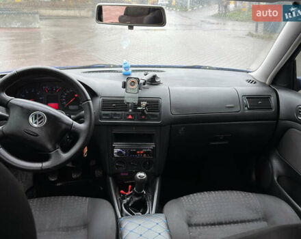 Синій Фольксваген Гольф, об'ємом двигуна 1.6 л та пробігом 218 тис. км за 4500 $, фото 9 на Automoto.ua