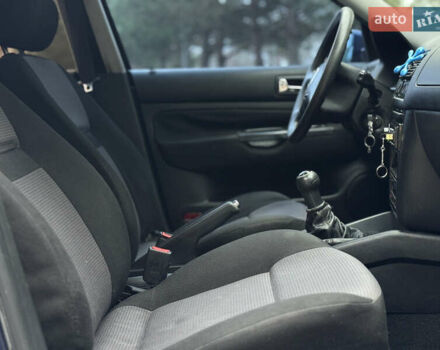 Синий Фольксваген Гольф, объемом двигателя 1.6 л и пробегом 248 тыс. км за 3599 $, фото 33 на Automoto.ua