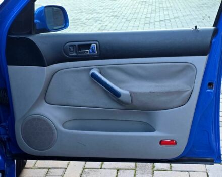 Синий Фольксваген Гольф, объемом двигателя 1.6 л и пробегом 200 тыс. км за 3500 $, фото 20 на Automoto.ua