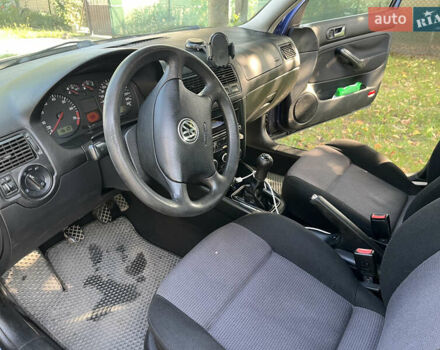 Фольксваген Гольф 2000 в Львове на Automoto.ua Синий Фольксваген Гольф, объемом двигателя 1.6 л и пробегом 232 тыс. км за 3600 $, фото 8 на Automoto.ua